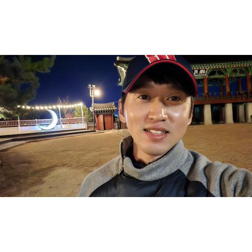 박건우